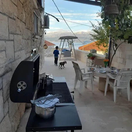 Sea View *